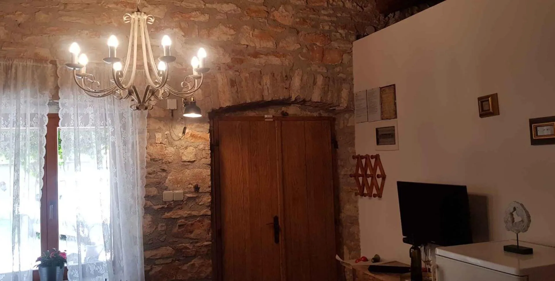 Apartment In Pula 33579